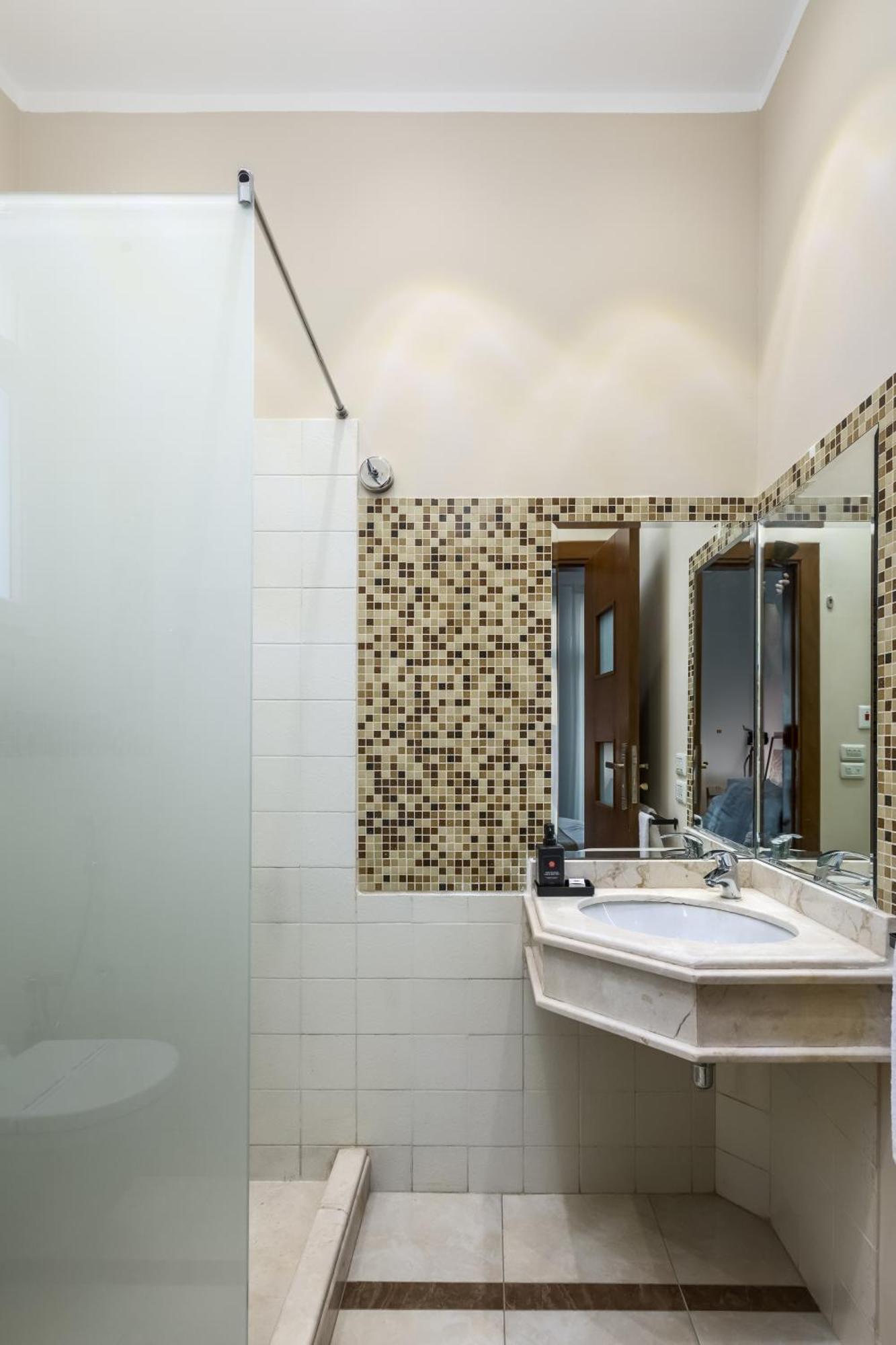Livingville The Two-Fifty Cairo Ngoại thất bức ảnh